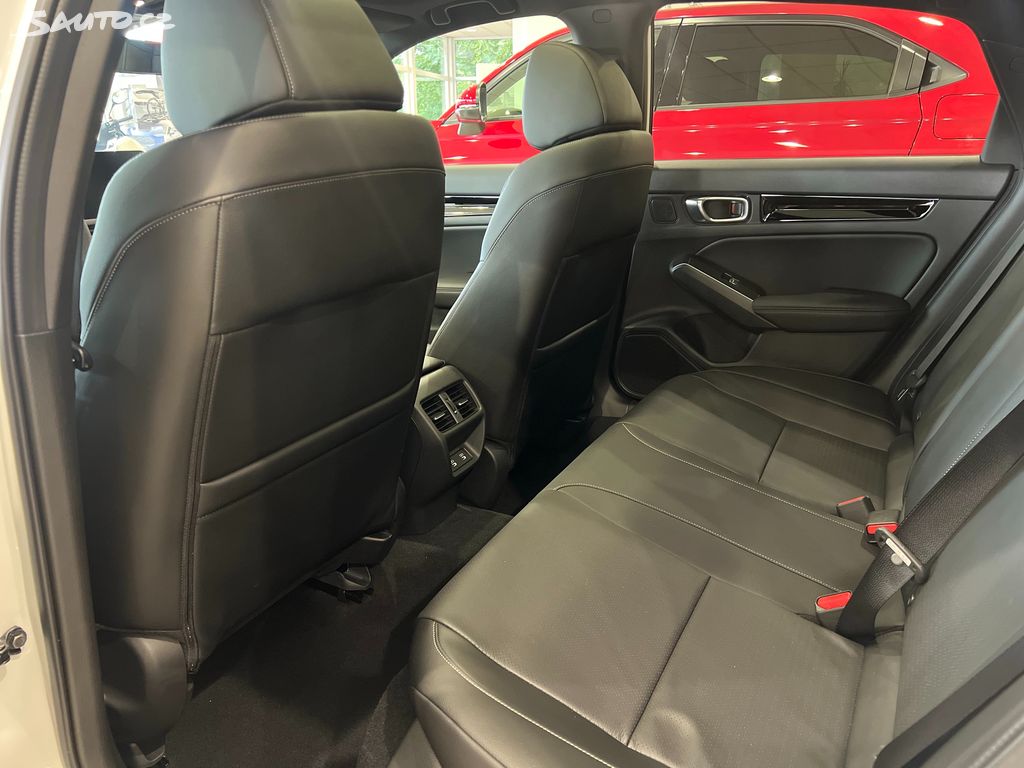 Honda Civic 2,0 e:HEV Advance