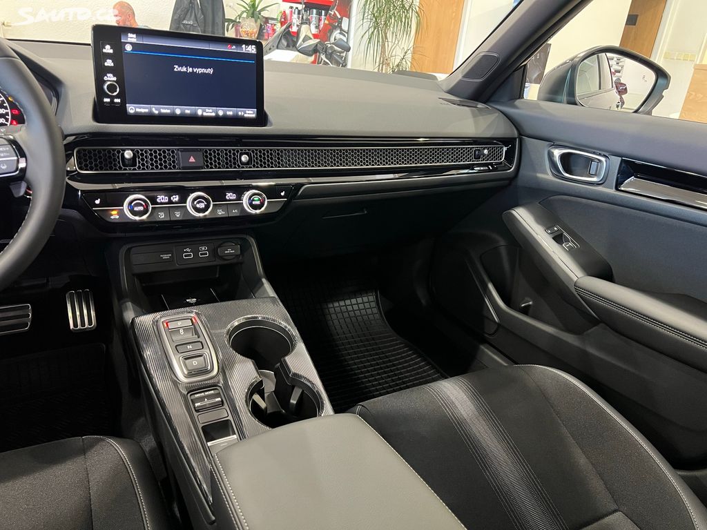 Honda Civic 2,0 e:HEV Sport