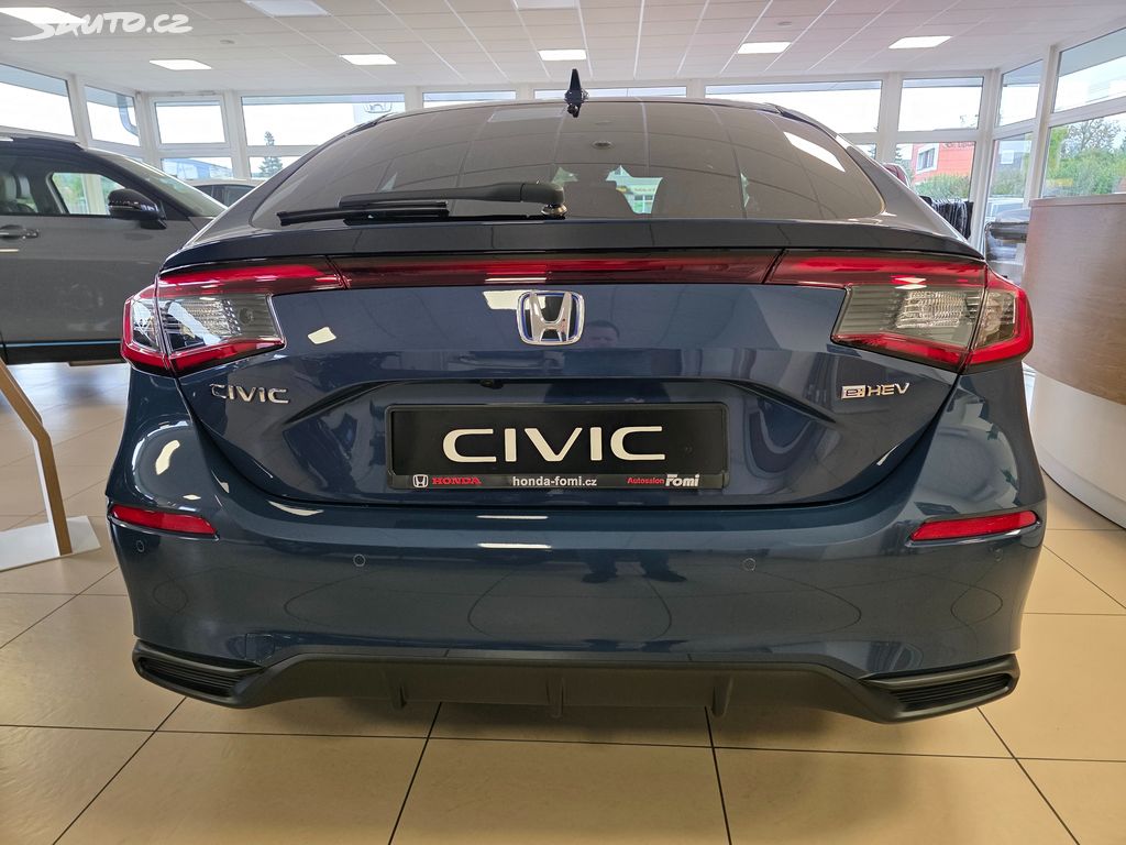 Honda Civic 5D 2,0 e:HEV Advance MY2026