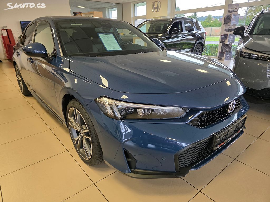 Honda Civic 5D 2,0 e:HEV Advance MY2026