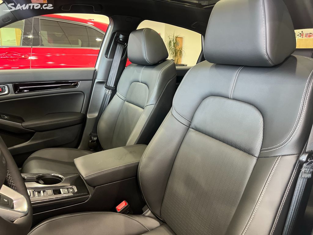 Honda Civic 2,0 e:HEV Advance