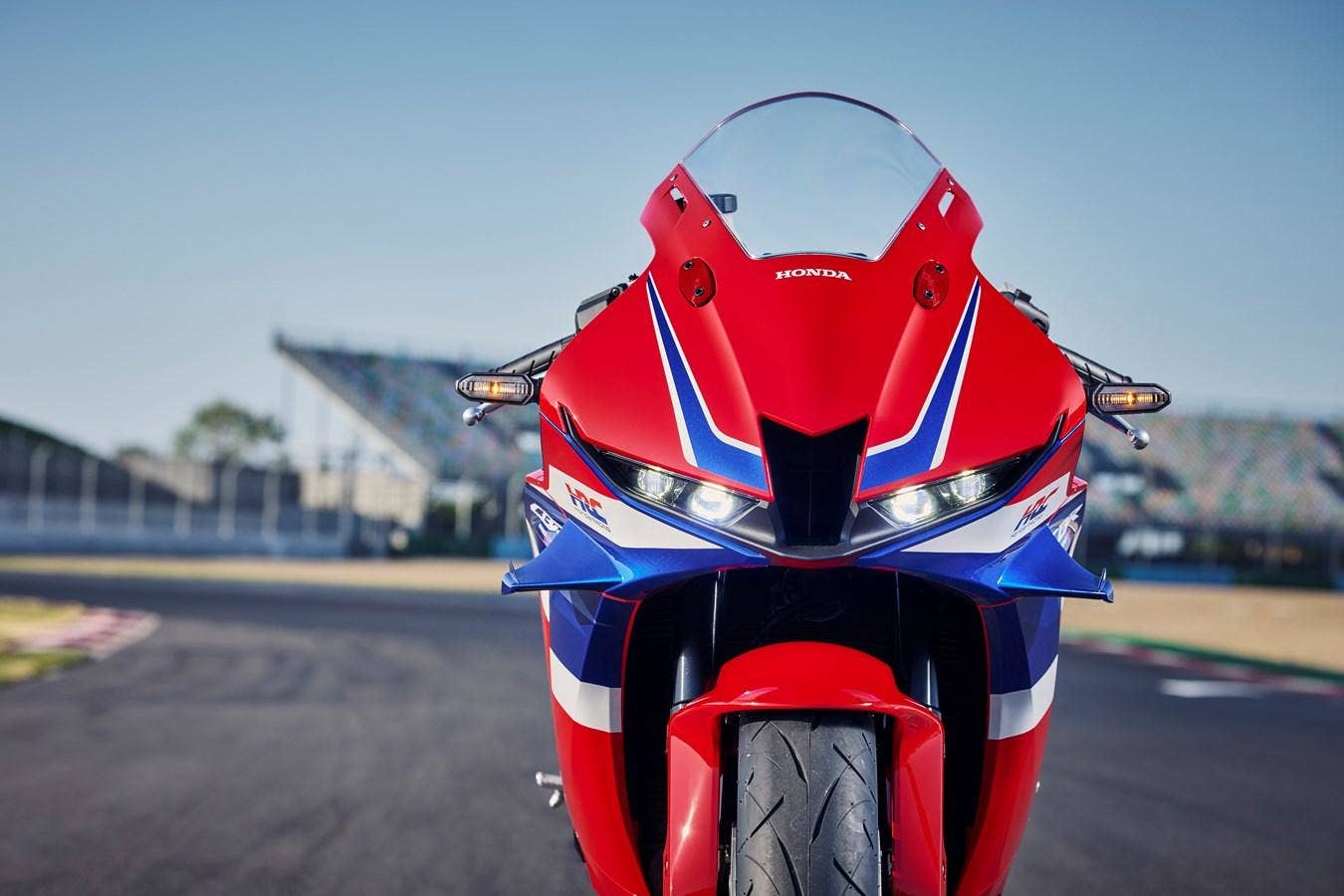 Honda CBR 600 RR - SKLADEM, AKČNÍ CENA