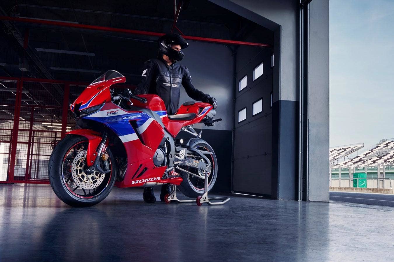 Honda CBR 600 RR - SKLADEM, AKČNÍ CENA
