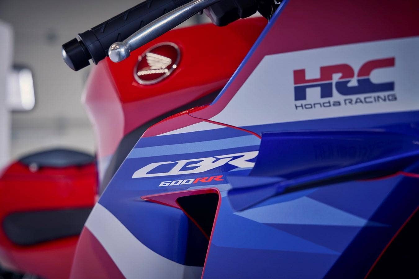 Honda CBR 600 RR - SKLADEM, AKČNÍ CENA