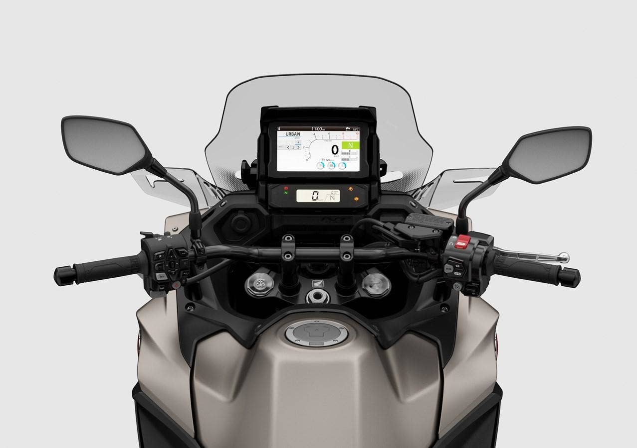 Honda NT 1100 - SKLADEM