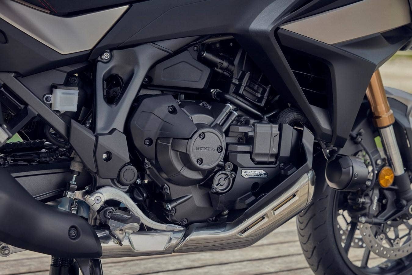 Honda NT 1100 - SKLADEM