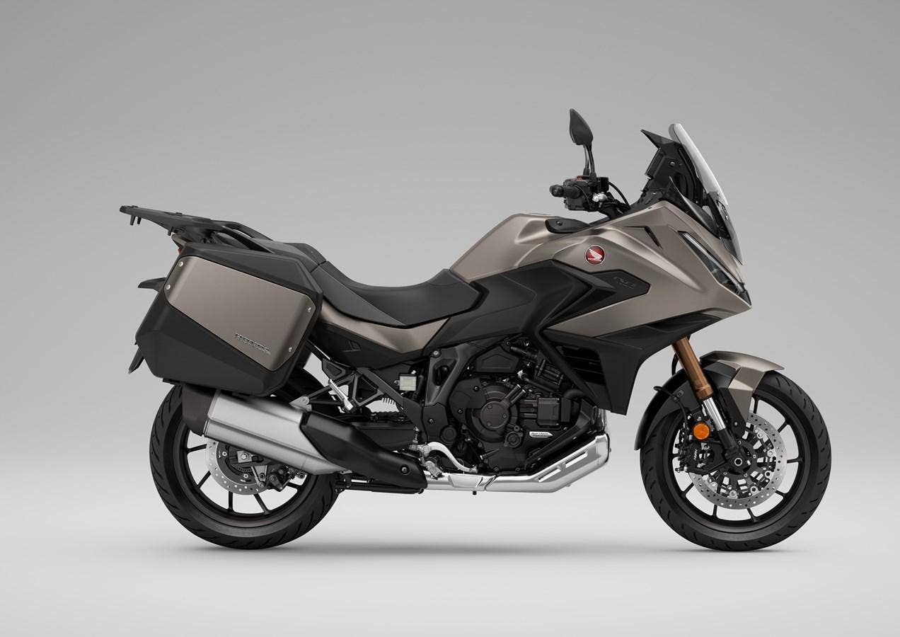 Honda NT 1100 - SKLADEM
