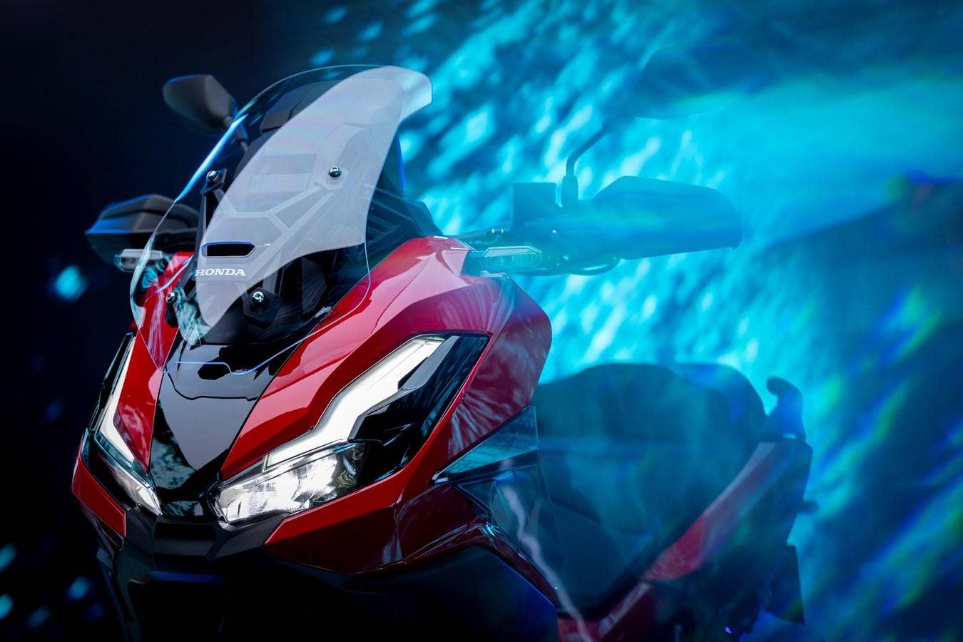 Honda ADV 350 vč.Smart kufru 2025 - AKCE, SKLADEM