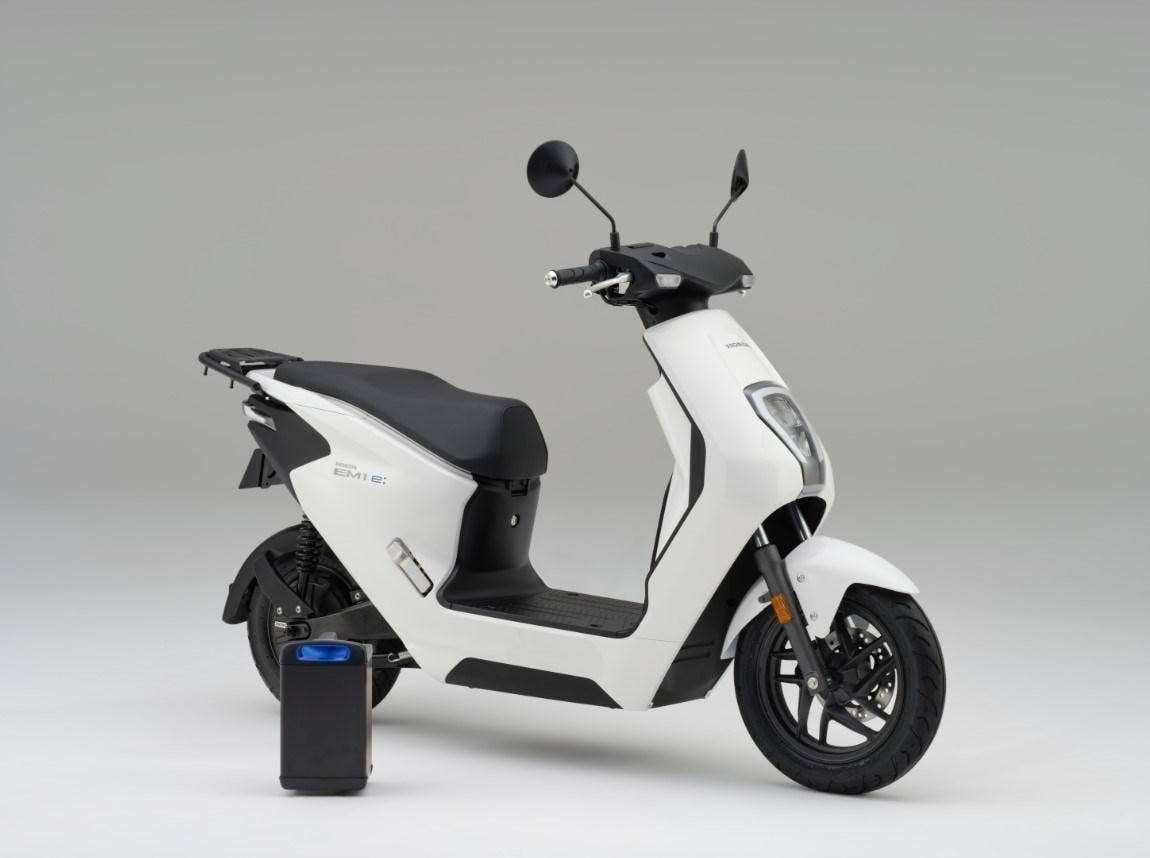 Honda EM1e - SKLADEM, AKČNÍ CENA