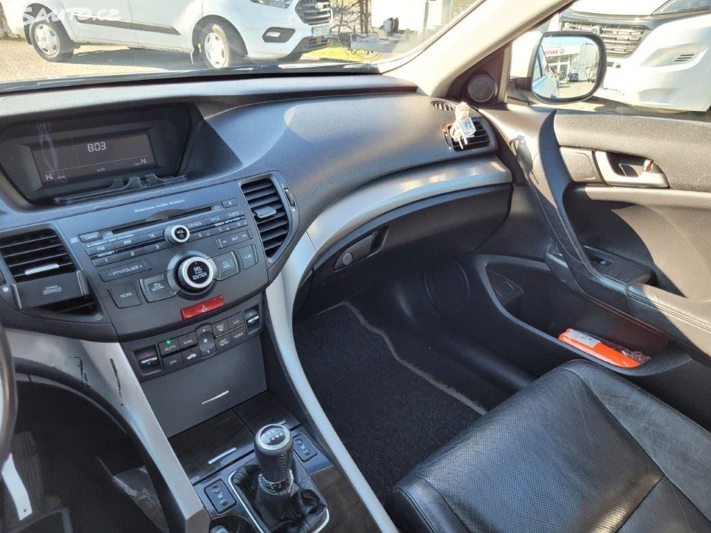 Honda Accord 2,2i-CTDI EXECUTIVE 6MT