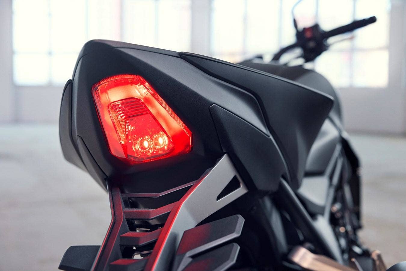 Honda CB 1000 Hornet SP - NOVINKA 2025