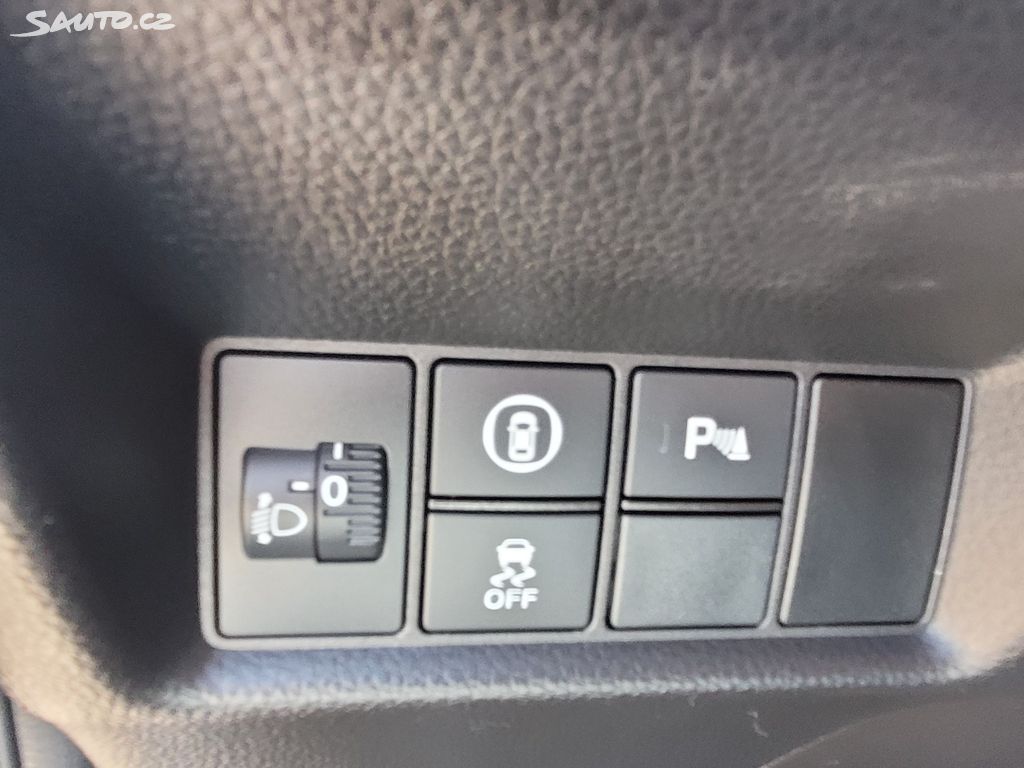 Honda Jazz 1,5e:HEV EXECUTIVE DPH +KOLA