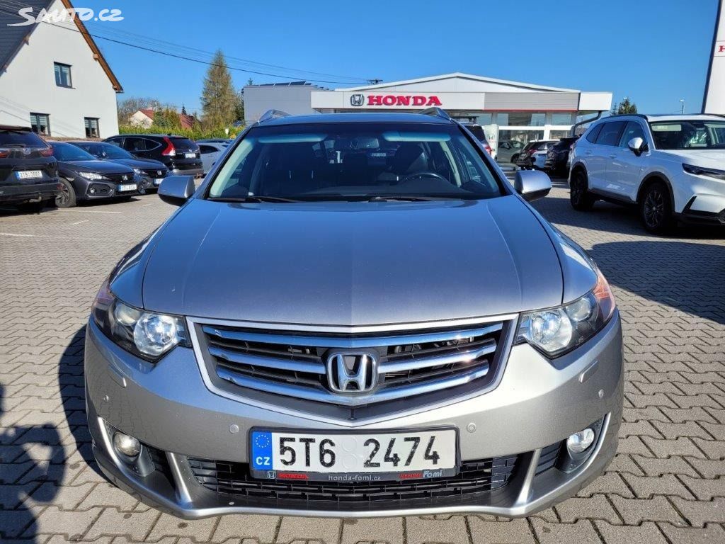 Honda Accord 2,2i-CTDI EXECUTIVE 6MT