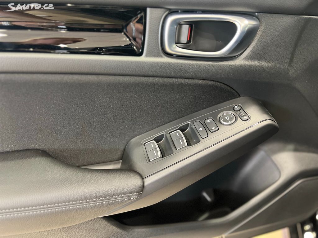 Honda Civic 2,0 e:HEV Sport