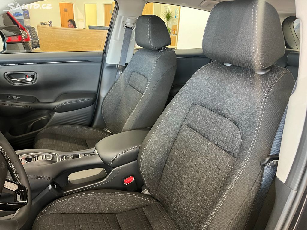 Honda ZR-V 2,0 e:HEV Elegance REZERVACE