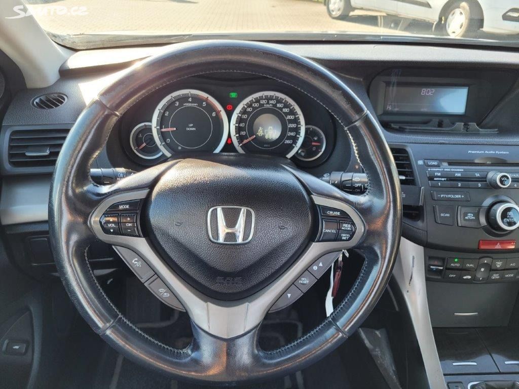Honda Accord 2,2i-CTDI EXECUTIVE 6MT