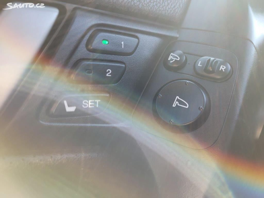 Honda Accord 2,2i-CTDI EXECUTIVE 6MT