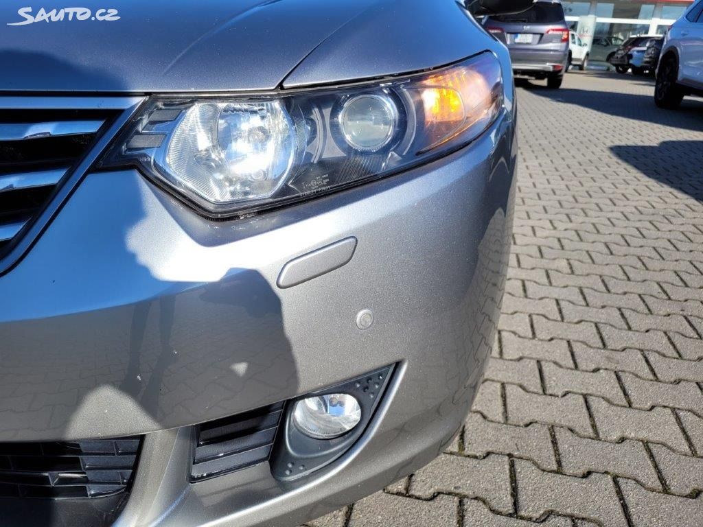 Honda Accord 2,2i-CTDI EXECUTIVE 6MT