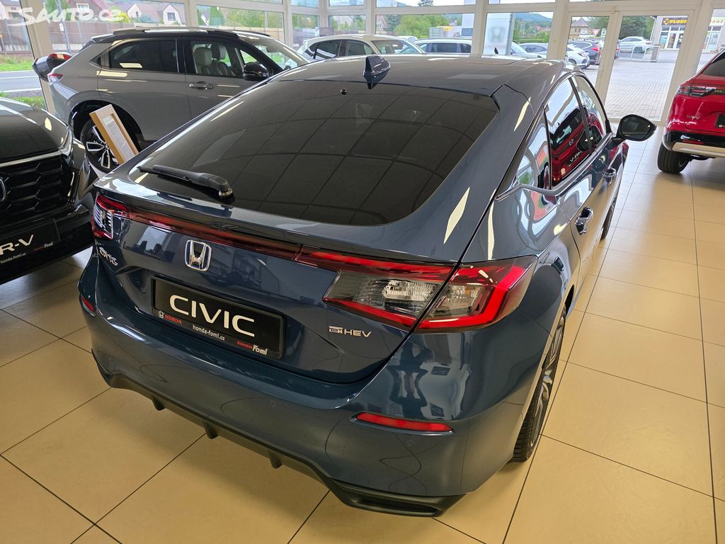 Honda Civic 5D 2,0 e:HEV Advance MY2026