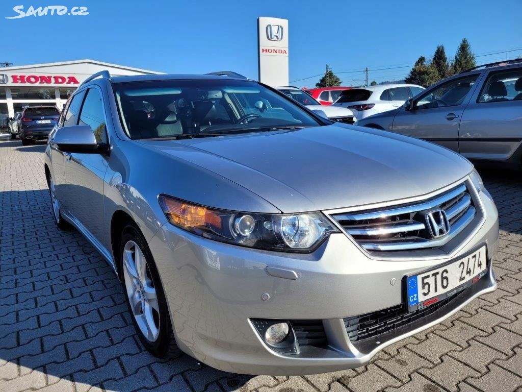 Honda Accord 2,2i-CTDI EXECUTIVE 6MT