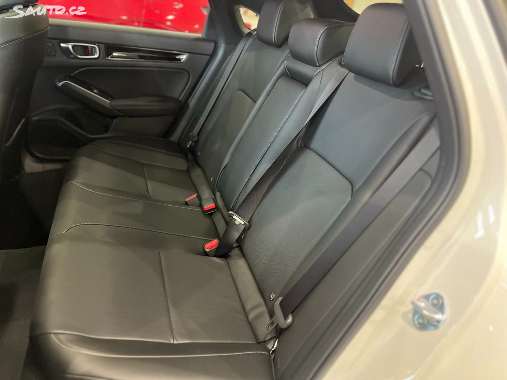 Honda Civic 2,0 e:HEV Advance