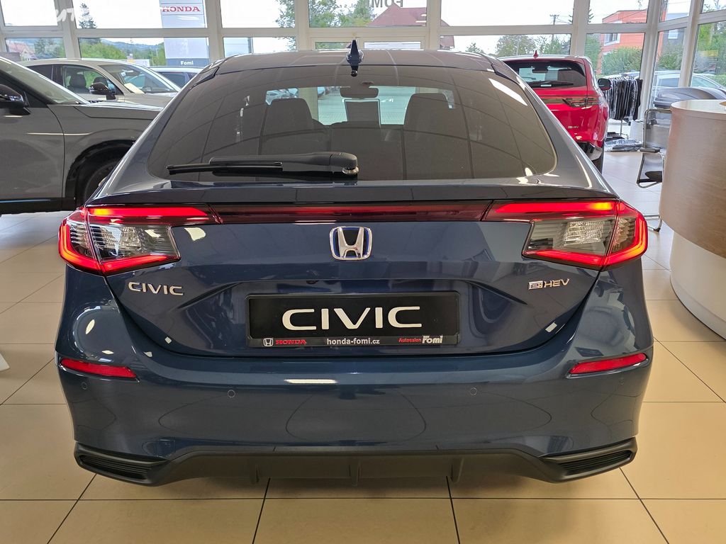 Honda Civic 5D 2,0 e:HEV Advance MY2026