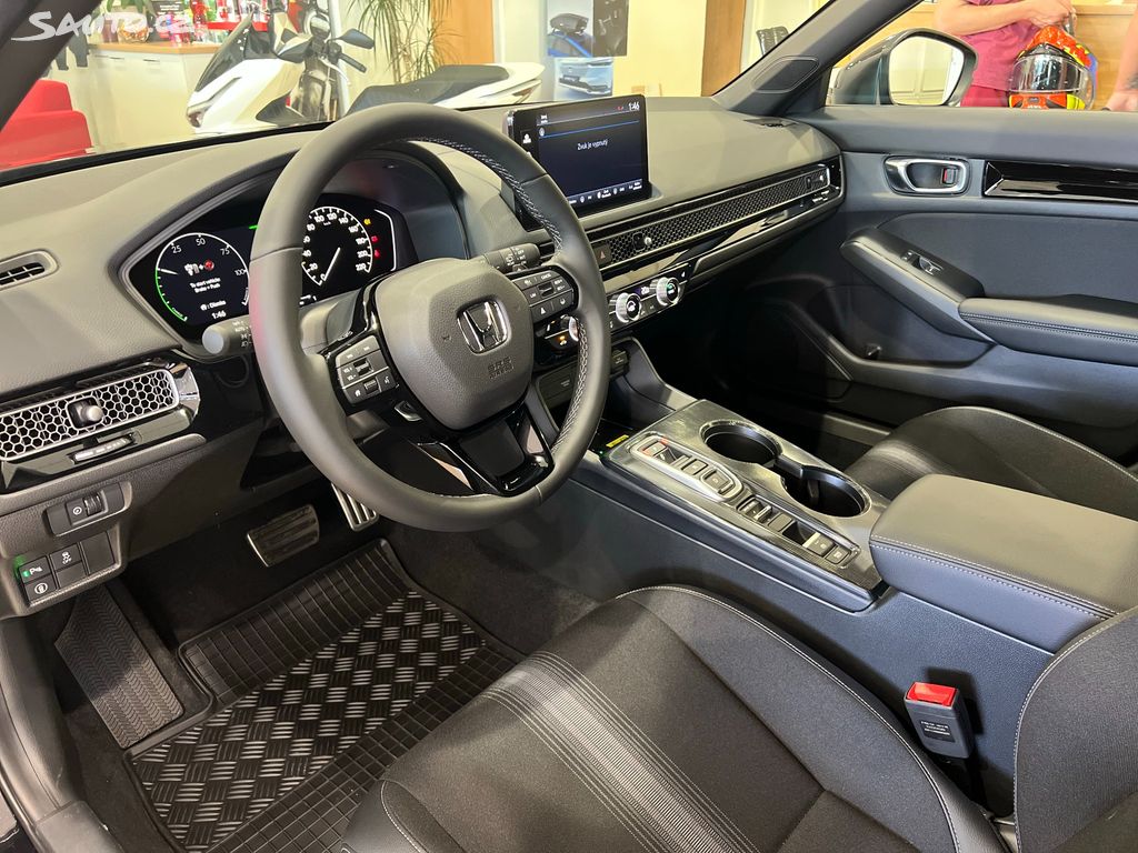 Honda Civic 2,0 e:HEV Sport