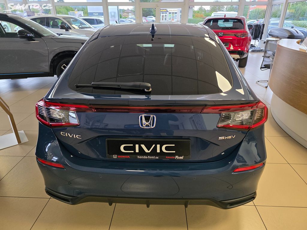 Honda Civic 5D 2,0 e:HEV Advance MY2026