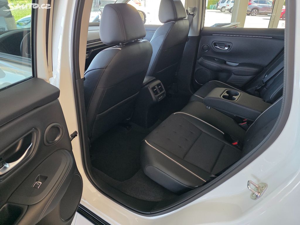 Honda ZR-V 2,0 e:HEV Sport AKCE