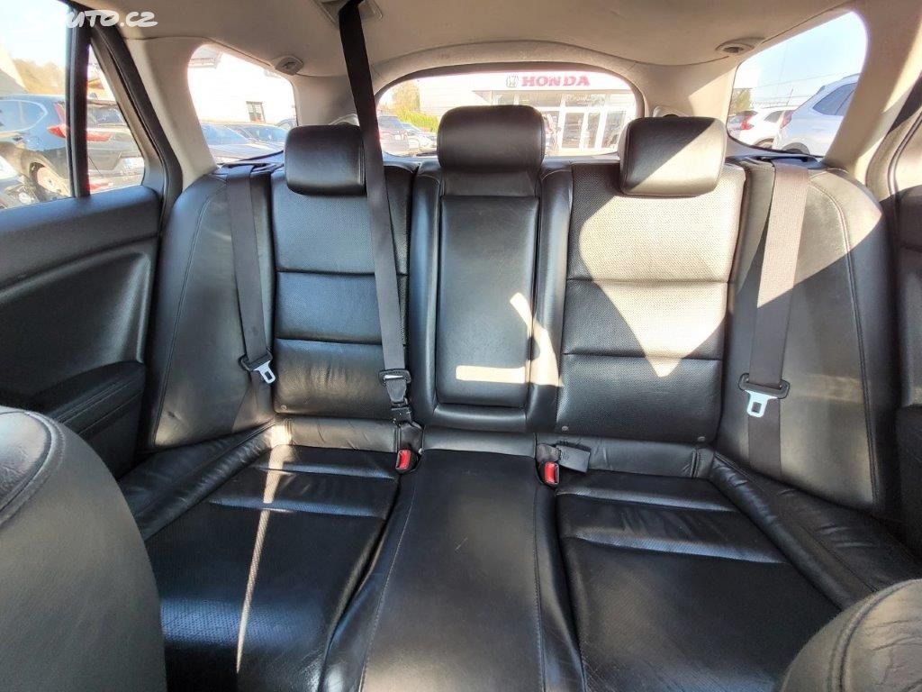 Honda Accord 2,2i-CTDI EXECUTIVE 6MT