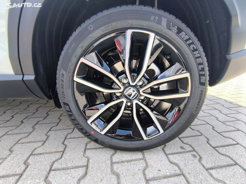 Honda HR-V 1,5 e:HEV Elegance REZERVACE