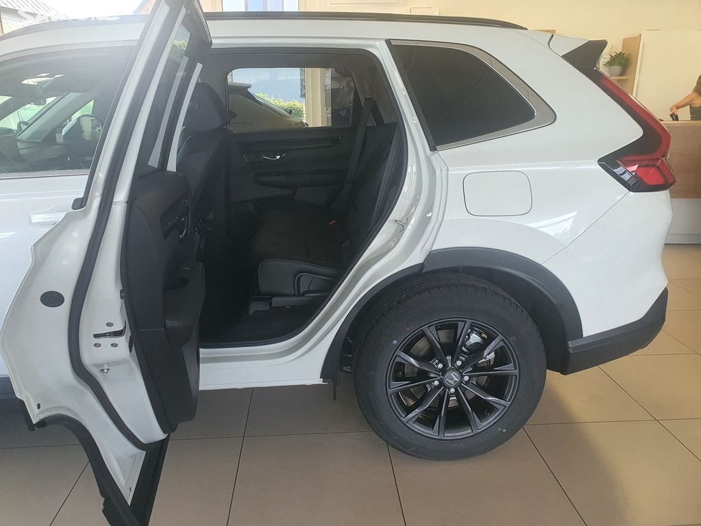 Honda CR-V 2,0e:HEV Advance + ZIMNÍ PNEU