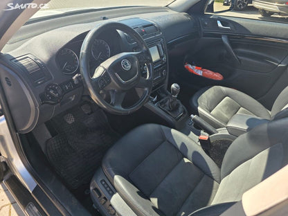 Škoda Octavia Kombi 2,0 TDi Laurin Klement