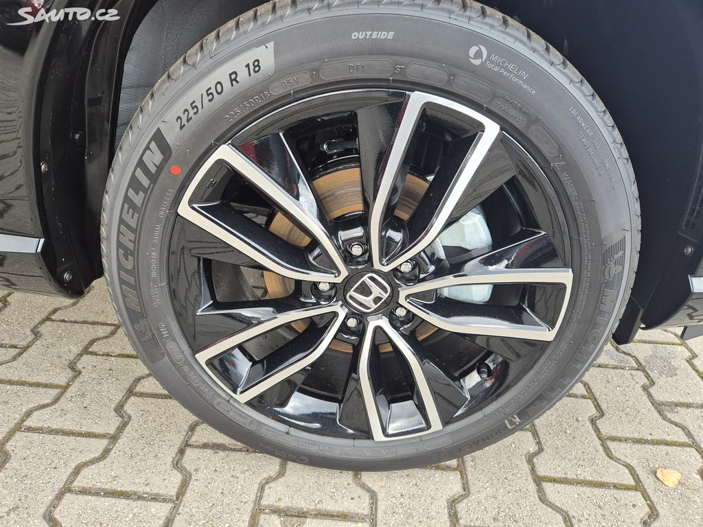 Honda HR-V 1,5e:HEV Advance AKCE MR2025