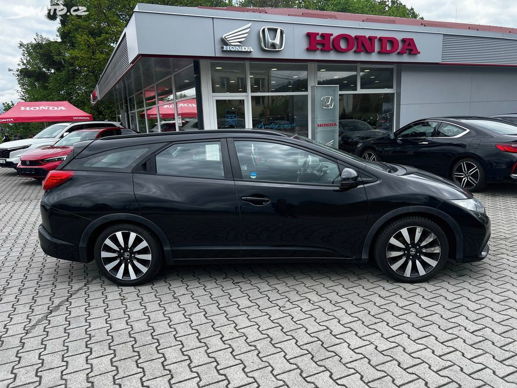 Honda Civic 1,6 i-DTEC   REZERVACE