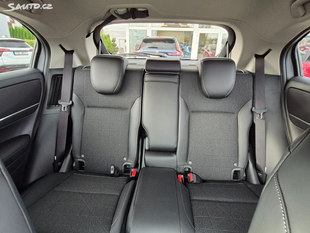 Honda HR-V 1,5e:HEV Advance AKCE MR2025