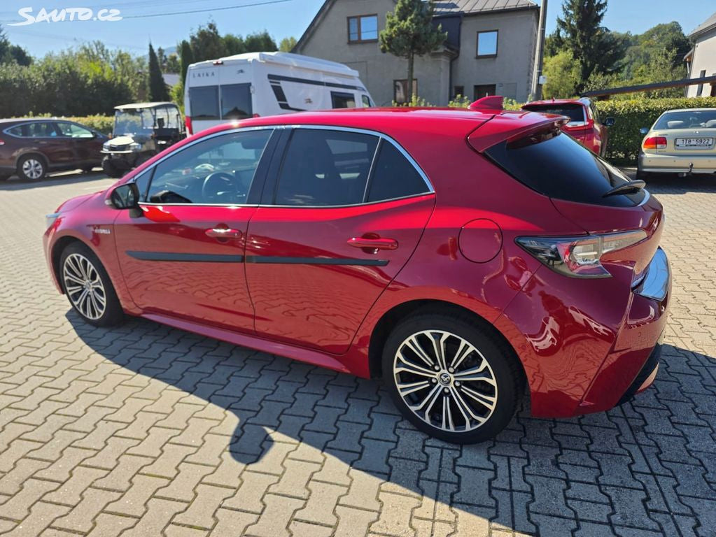 Toyota Corolla 1,8 Hybrid - 1.maj. TOP STAV