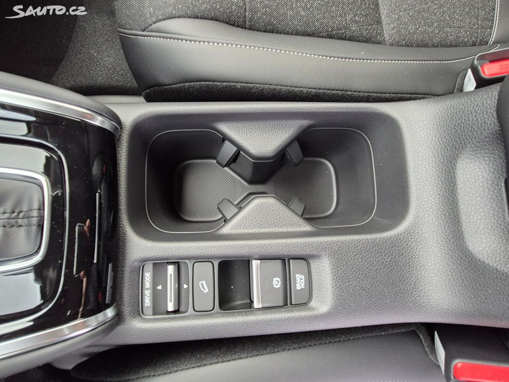 Honda HR-V 1,5e:HEV Advance AKCE MR2025