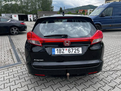 Honda Civic 1,6 i-DTEC   REZERVACE
