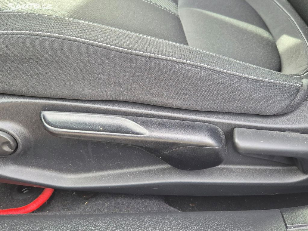 Honda Civic 1,5TV Sport 6MT - TOP STAV