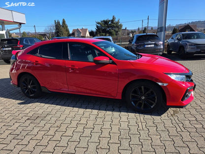 Honda Civic 5D 1,0 i-VTEC Turbo Sport Line