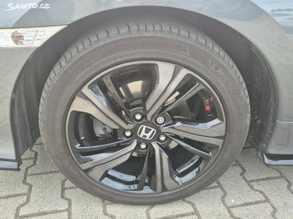 Honda Civic 1,5TV Sport 6MT - TOP STAV