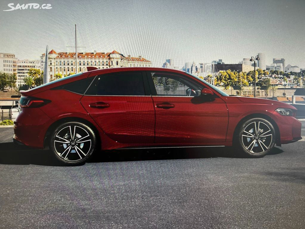 Honda Civic 2,0 e:HEV Advance