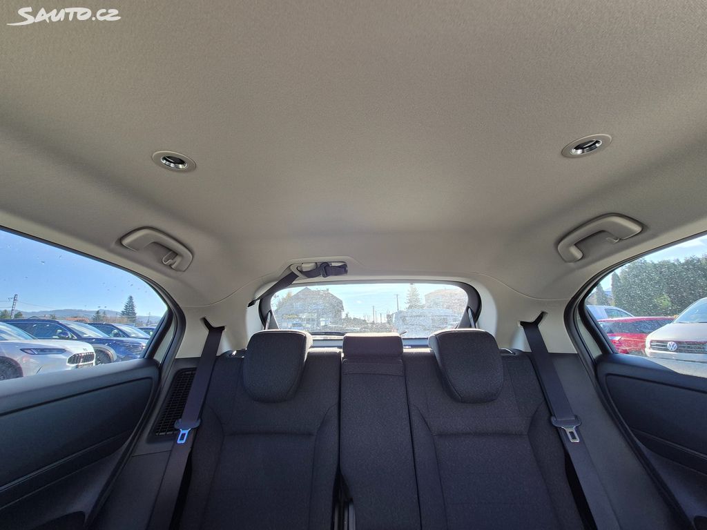 Honda HR-V 1,5e:HEV Elegance SLEVA 130tis