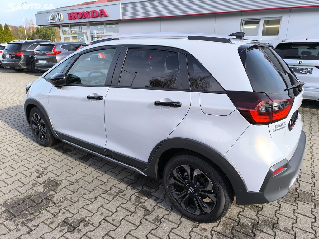 Honda Jazz 1,5 e:HEV Crosstar Advan. DEMO