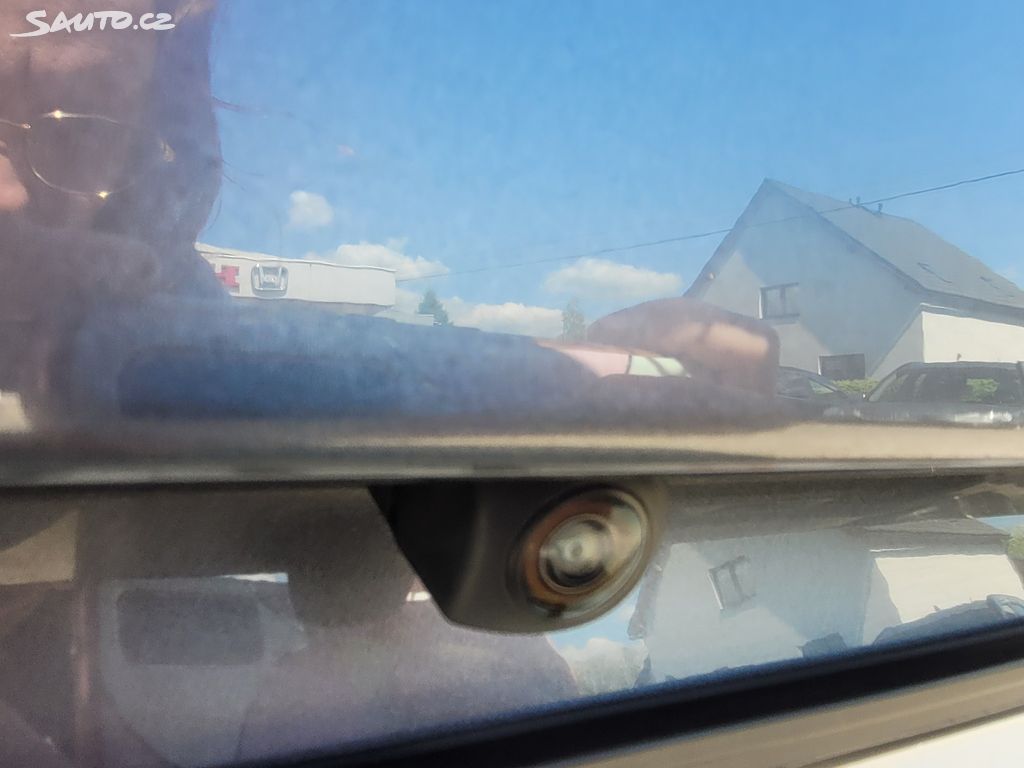 Honda Jazz 1,5e:HEV EXECUTIVE DPH +KOLA