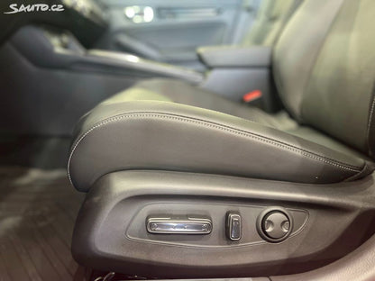 Honda Civic 2,0 e:HEV Advance