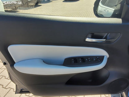 Honda Jazz 1,5e:HEV EXECUTIVE DPH +KOLA