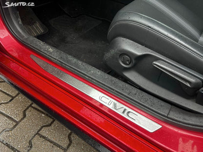 Honda Civic 2,0 e:HEV Sport ČR, 1.Majitel