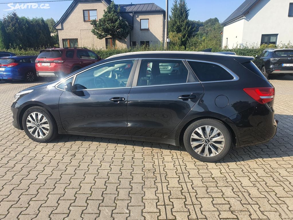 Kia Cee´d 1,6 CRDi 100kW SW + TAŽNÉ